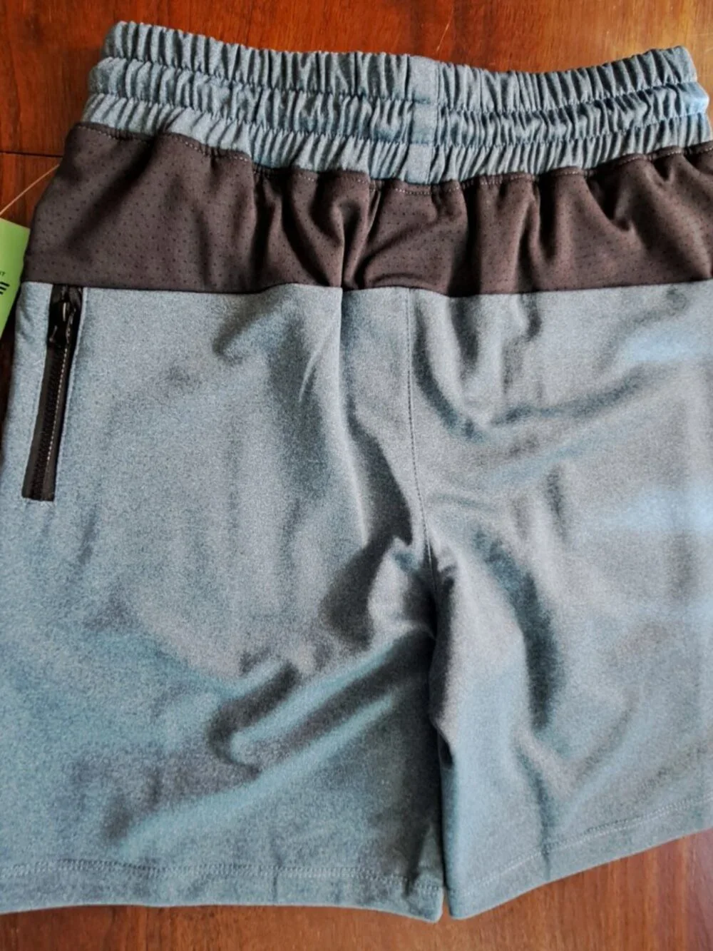 Ocean Current Active Boys 2-Piece Performance Set Gray Hoodie & Shorts Size M